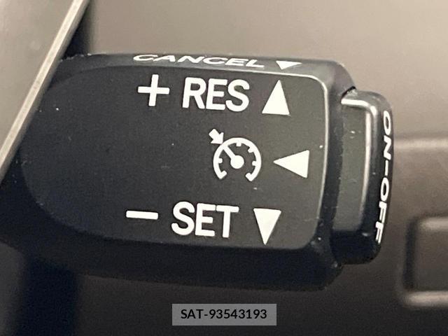 Toyota CROWN 2012-02 8856801-5