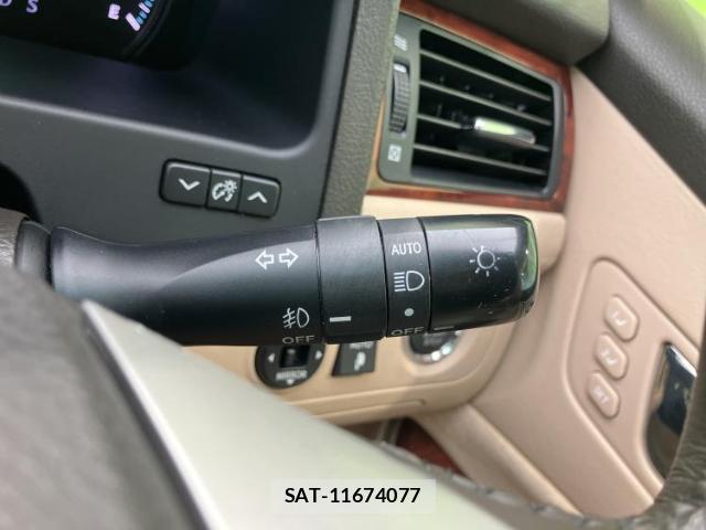 Toyota CROWN 2012-10 8857057-15