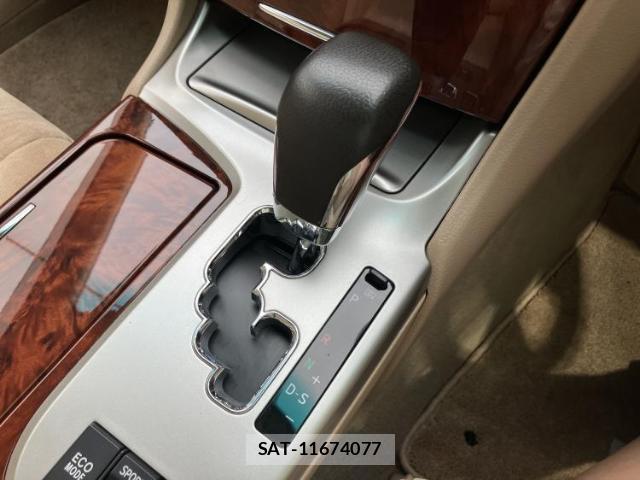 Toyota CROWN 2012-10 8857057-17