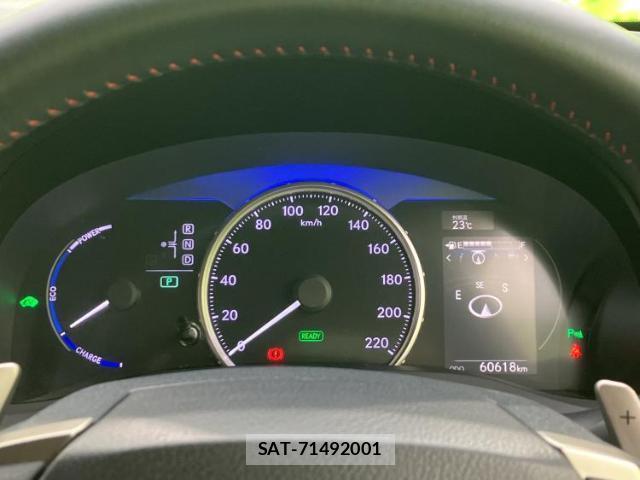 Lexus CT 2014-09 8856880-12
