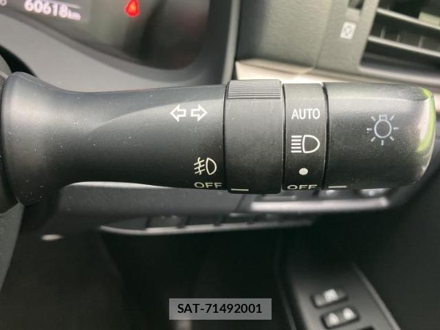 Lexus CT 2014-09 8856880-14