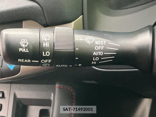Lexus CT 2014-09 8856880-15