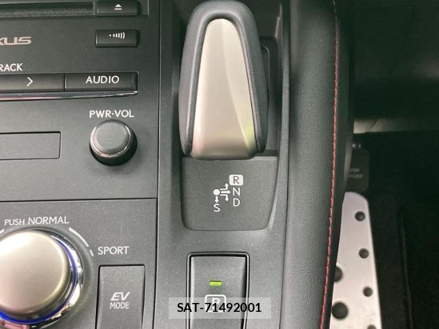Lexus CT 2014-09 8856880-16
