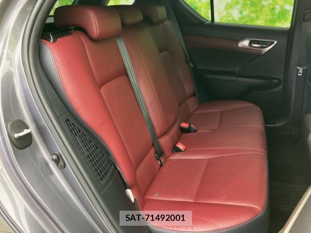 Lexus CT 2014-09 8856880-4