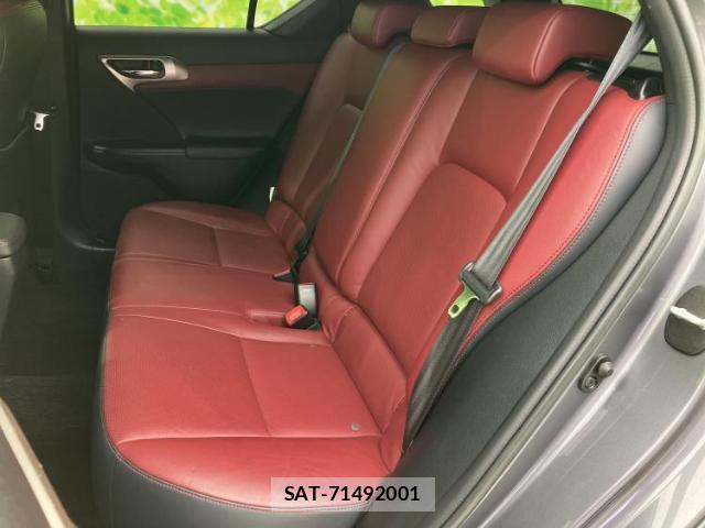 Lexus CT 2014-09 8856880-6
