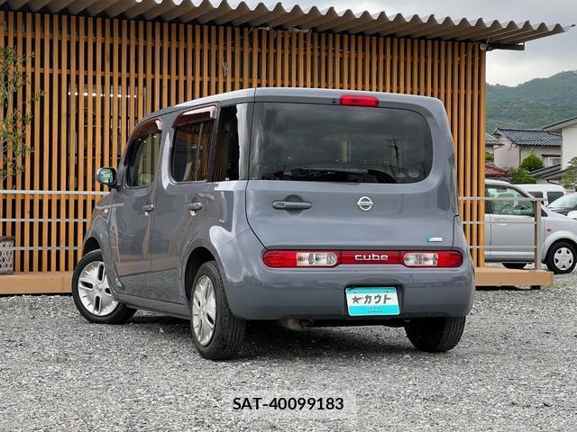 Nissan CUBE 2011-12 8856075-1