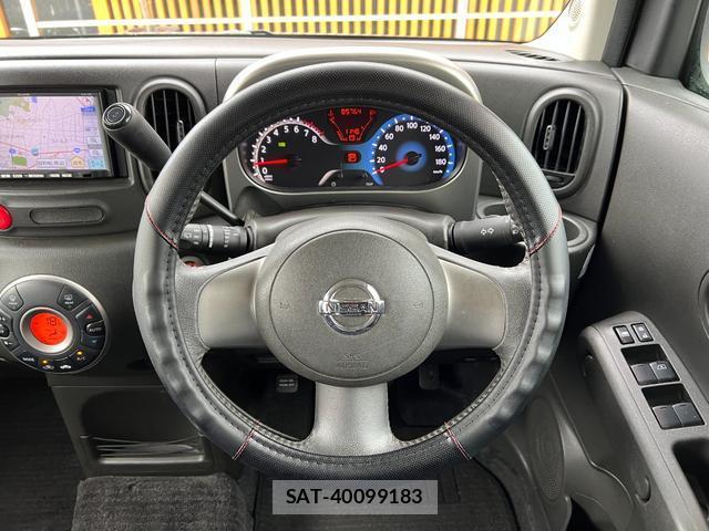 Nissan CUBE 2011-12 8856075-6