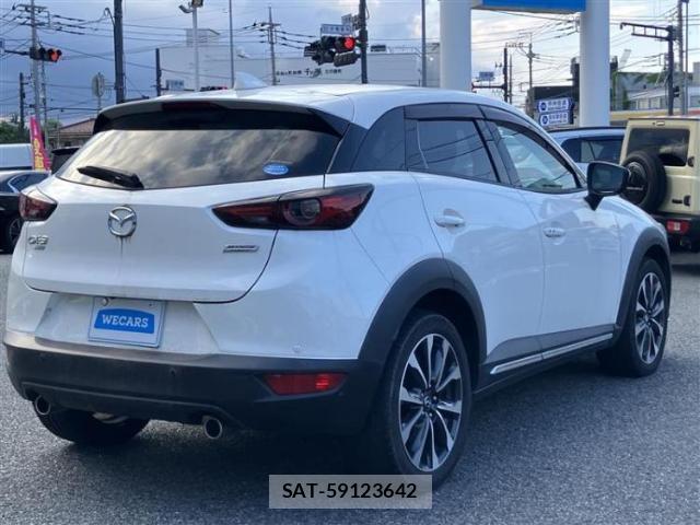Mazda CX-3 2018-06 8854423-2