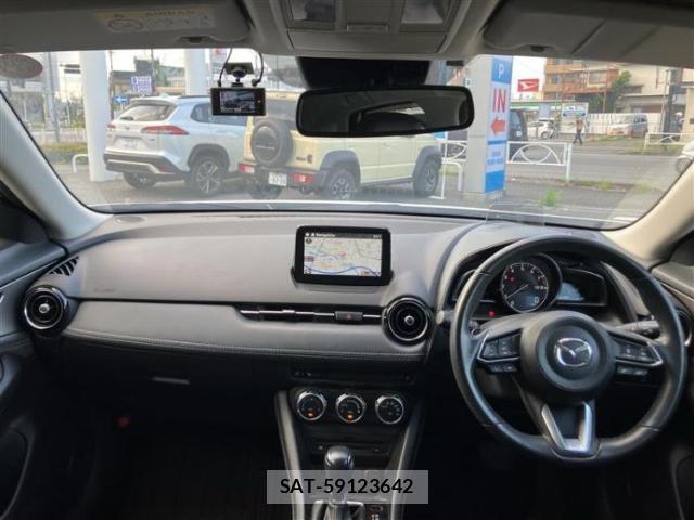 Mazda CX-3 2018-06 8854423-3