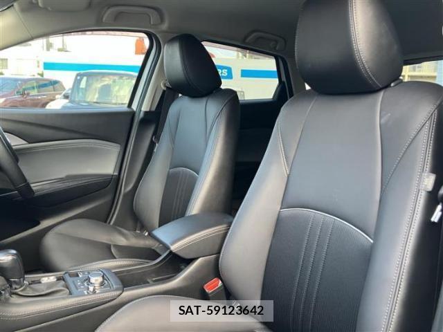 Mazda CX-3 2018-06 8854423-5