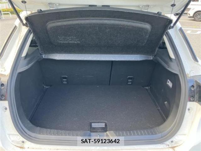 Mazda CX-3 2018-06 8854423-7