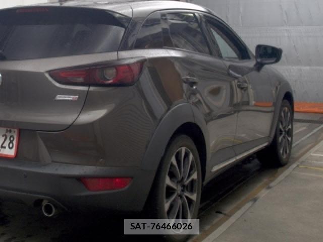 Mazda CX-3 2019-09 8855754-3