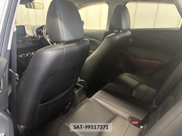 Mazda CX-3 2015-02 8856169-3