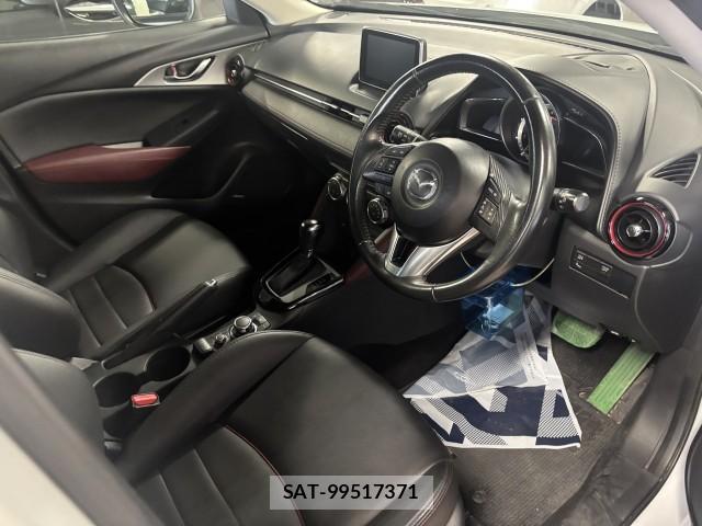 Mazda CX-3 2015-02 8856169-6
