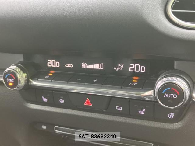Mazda CX-30 2021-06 8853825-14