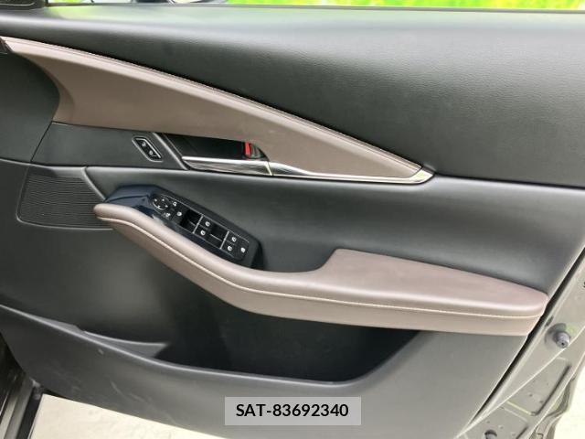 Mazda CX-30 2021-06 8853825-3