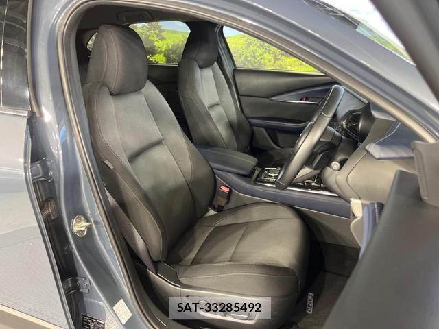 Mazda CX-30 2020-03 8854311-8