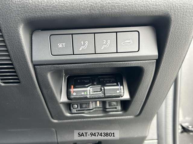 Mazda CX-30 2024-09 8854412-14