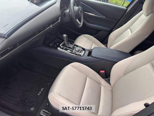 Mazda CX-30 2021-01 8854930-10