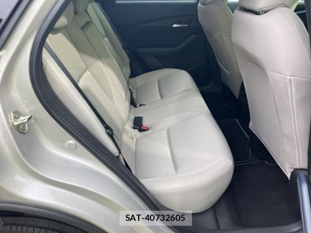 Mazda CX-30 2023-03 8855244-4