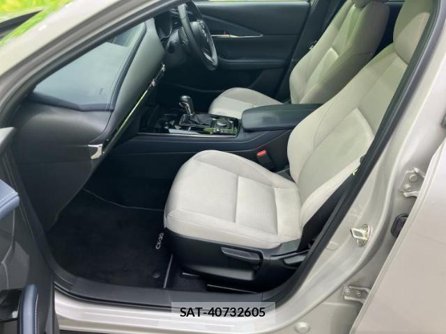 Mazda CX-30 2023-03 8855244-5