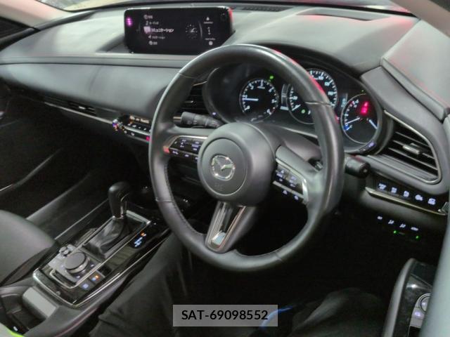 Mazda CX-30 2023-11 8856339-2