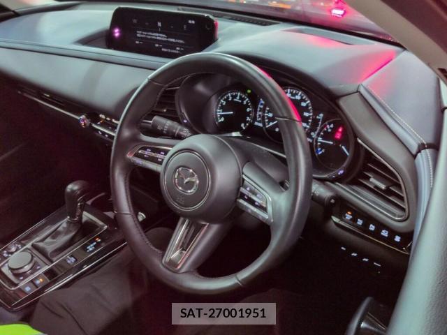 Mazda CX-30 2023-03 8856536-2