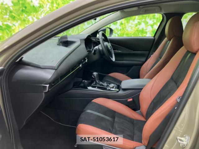 Mazda CX-30 2023-11 8856977-5