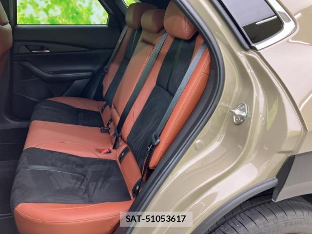 Mazda CX-30 2023-11 8856977-7