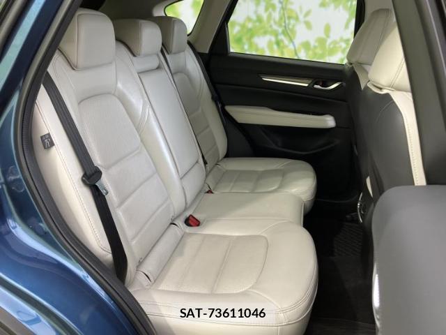 Mazda CX-5 2018-09 8854058-4