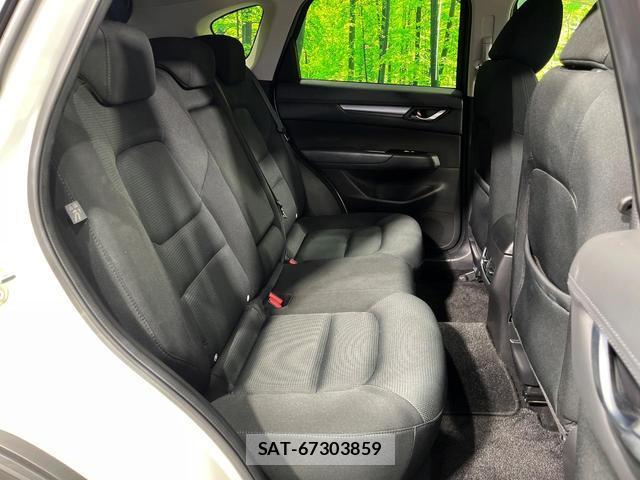 Mazda CX-5 2017-03 8854107-8