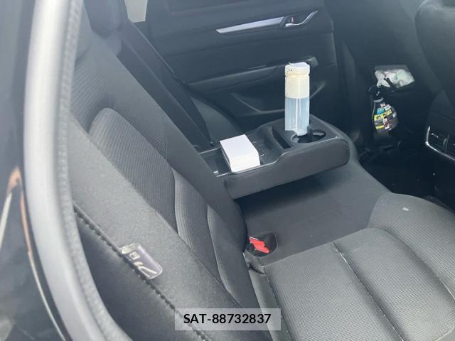 Mazda CX-5 2017-10 8854421-11