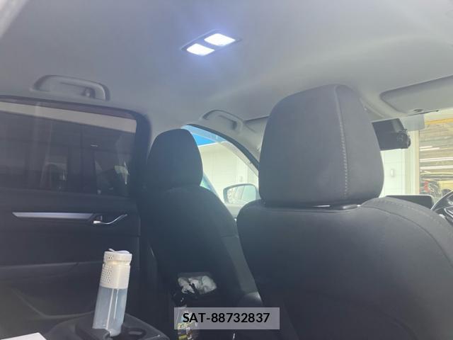 Mazda CX-5 2017-10 8854421-14