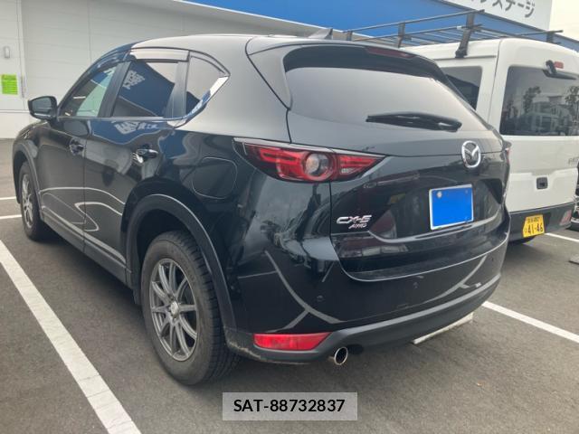 Mazda CX-5 2017-10 8854421-4
