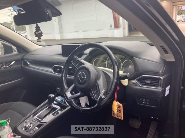 Mazda CX-5 2017-10 8854421-5