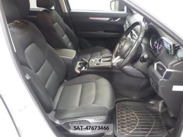 Mazda CX-5 2018-03 8855834-3