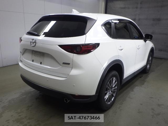 Mazda CX-5 2018-03 8855834-4