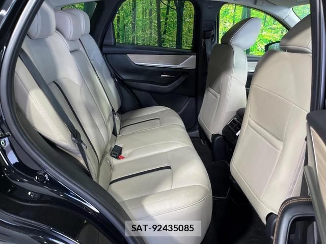 Mazda CX-60 2023-06 8854108-8