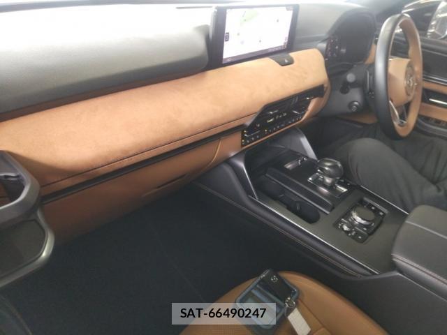 Mazda CX-60 2023-05 8856287-2