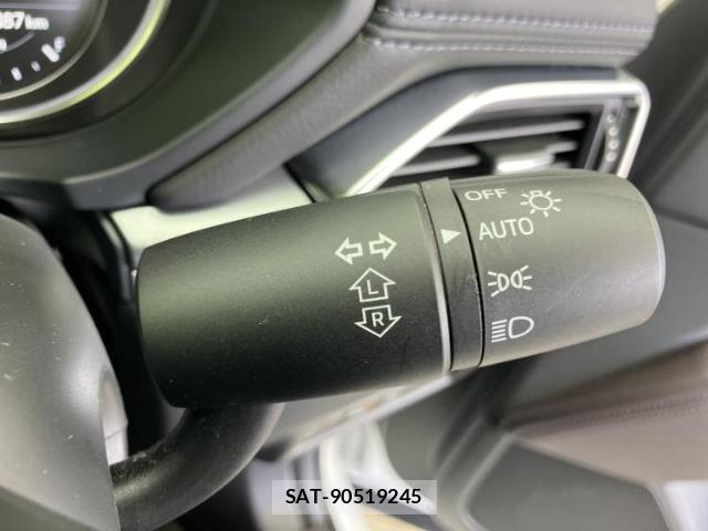 Mazda CX-8 2020-02 8855714-16
