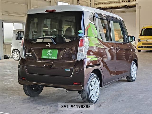 Nissan DAYZ ROOX 2015-06 8854875-1
