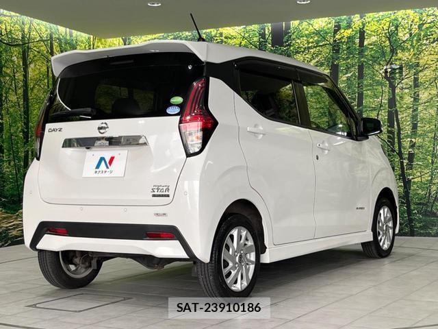 Nissan DAYZ 2019-06 8854218-17