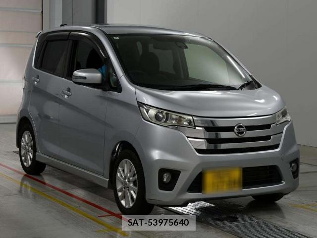 Nissan DAYZ 2015-09 8854358-6