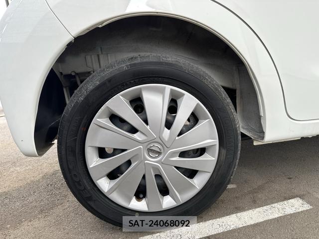 Nissan DAYZ 2015-10 8855630-14