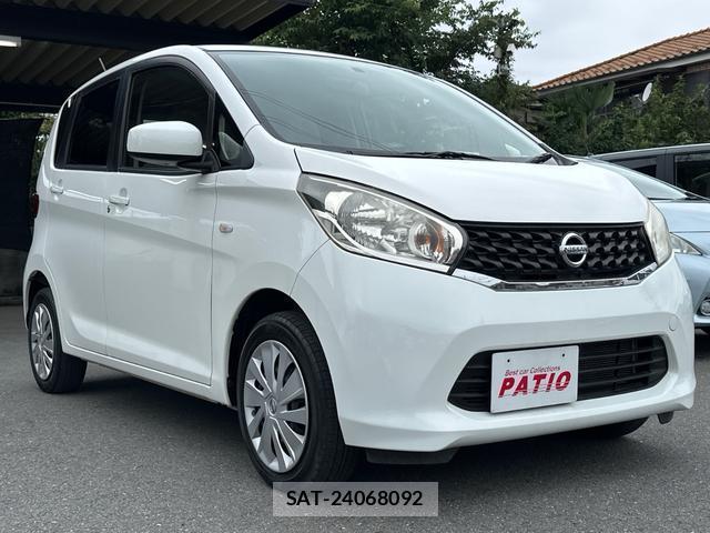 Nissan DAYZ 2015-10 8855630-17