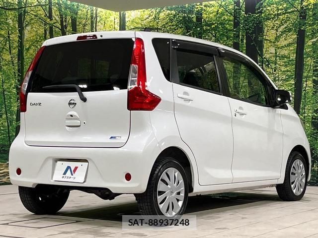 Nissan DAYZ 2016-02 8856788-16