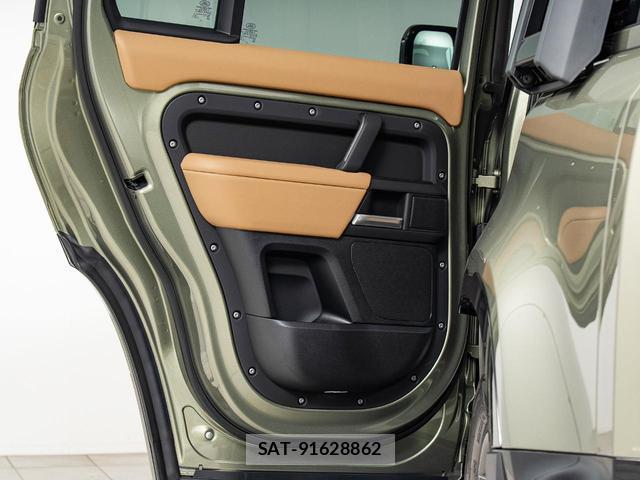 Land Rover DEFENDER 2025-03 8853976-12