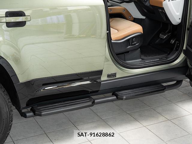Land Rover DEFENDER 2025-03 8853976-5