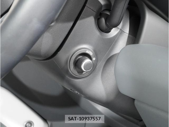 Land Rover DEFENDER 2024-12 8856518-17