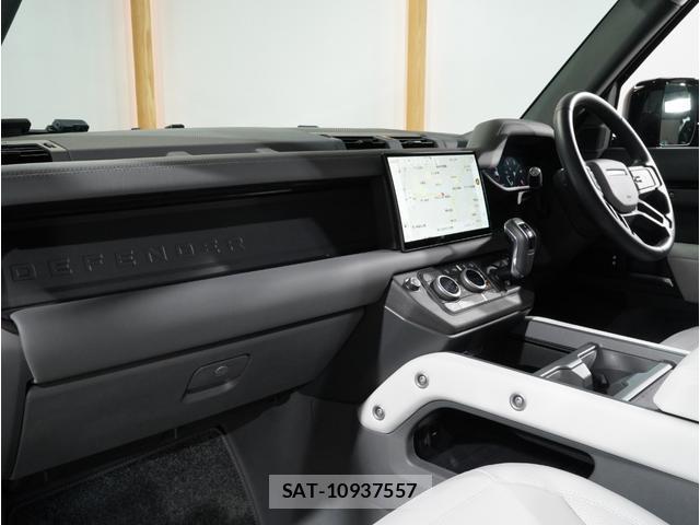 Land Rover DEFENDER 2024-12 8856518-19